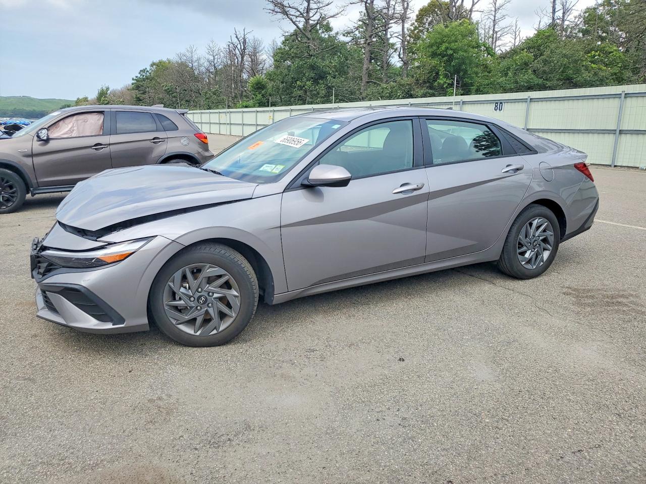 2024 HYUNDAI ELANTRA