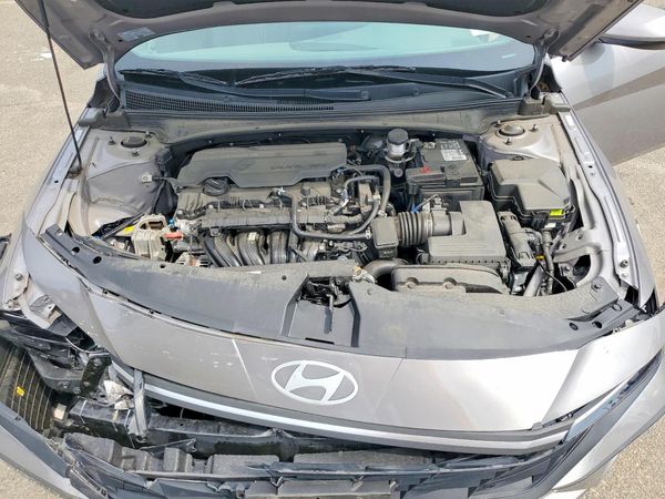 2024 HYUNDAI ELANTRA