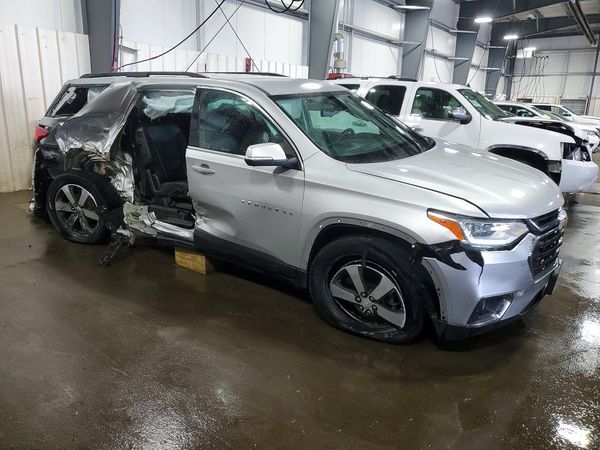 2021 CHEVROLET TRAVERSE LT — Passenger 3/4