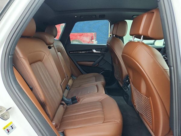 2018 AUDI Q5 quattro Premium Plus
