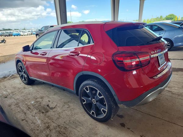 2019 MERCEDES-BENZ GLA GLA250