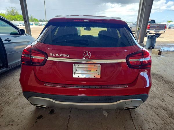 2019 MERCEDES-BENZ GLA GLA250