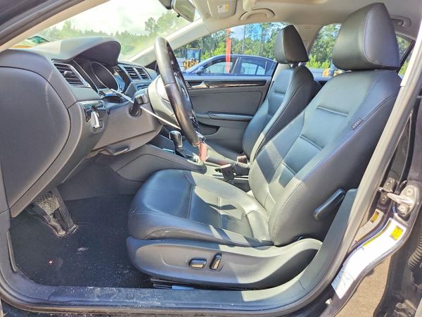 2017 VOLKSWAGEN JETTA