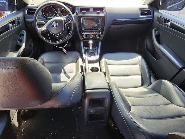 2017 VOLKSWAGEN JETTA