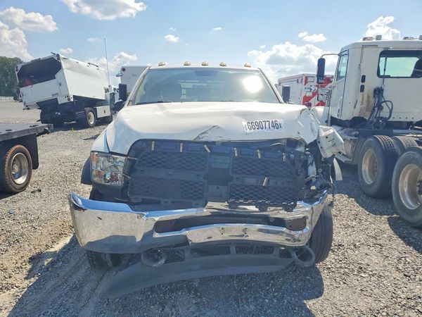 2017 RAM 4500 CREW CAB CHASSIS
