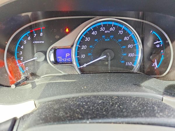 2014 TOYOTA SIENNA