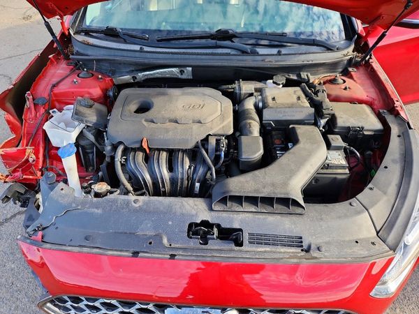 2019 HYUNDAI SONATA — Engine bay