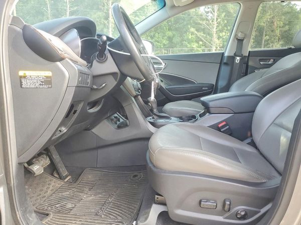 2017 HYUNDAI SANTA FE — DENT