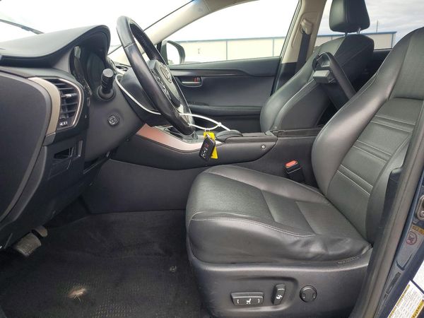 2015 LEXUS NX 200t Luxury