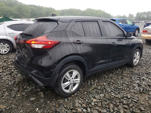 2024 NISSAN KICKS