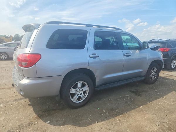 2013 TOYOTA SEQUOIA SR5 grade