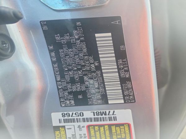 2013 TOYOTA SEQUOIA SR5 grade