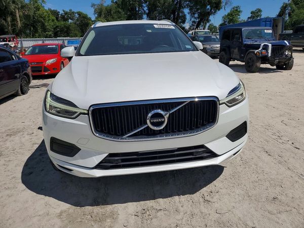 2019 VOLVO XC60 Momentum