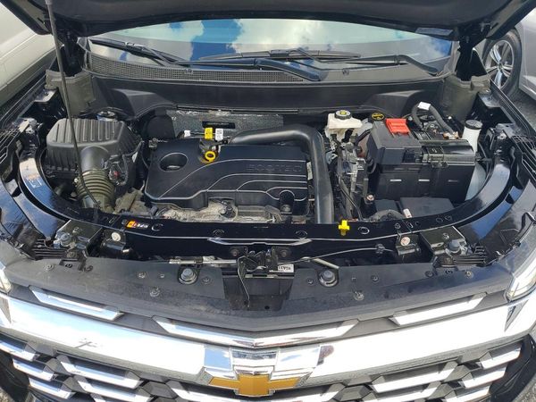 2026 CHEVROLET EQUINOX 1LT — Engine bay