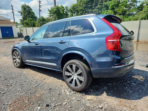 2024 VOLVO XC90 Plus Bright