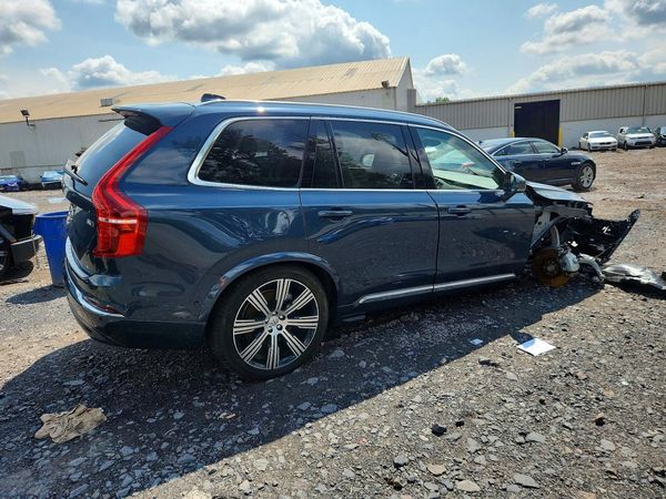 2024 VOLVO XC90 Plus Bright