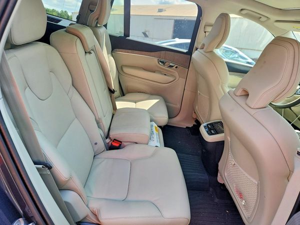 2024 VOLVO XC90 Plus Bright
