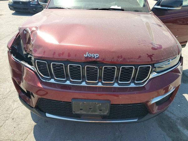 2024 JEEP CHEROKEE Limited 4XE — Engine bay