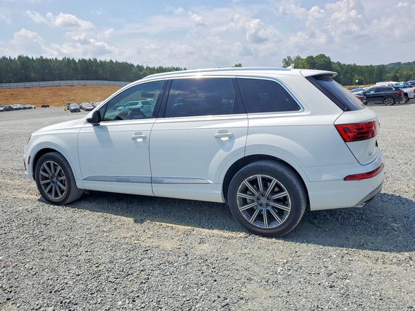 2017 AUDI Q7 quattro Premium Plus