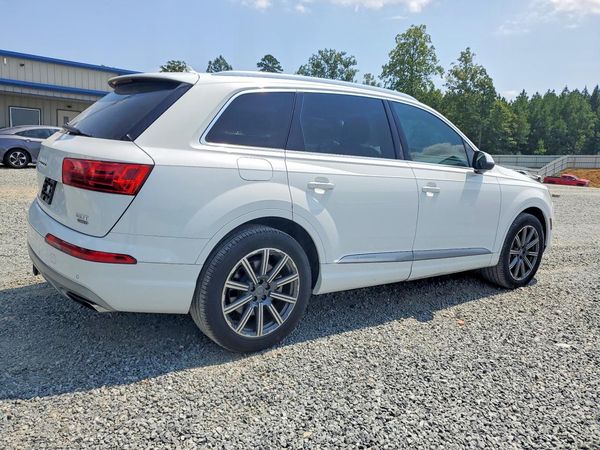 2017 AUDI Q7 quattro Premium Plus