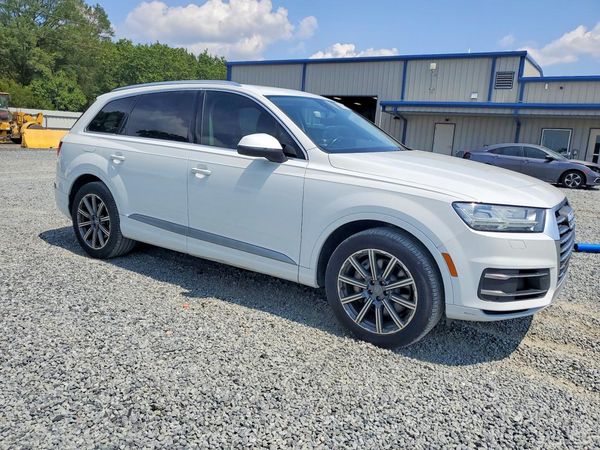 2017 AUDI Q7 quattro Premium Plus