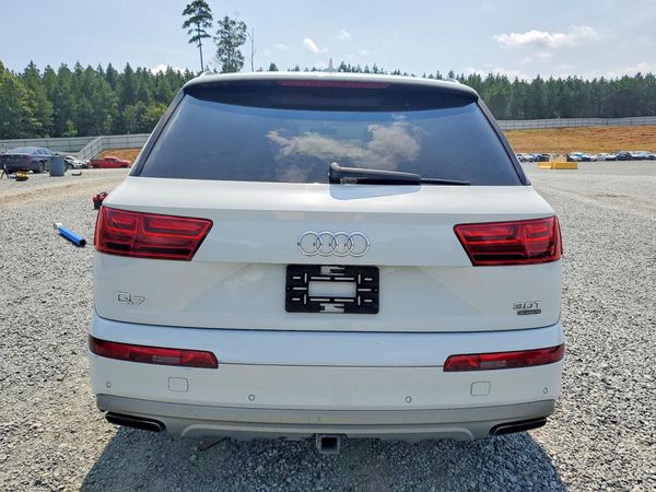 2017 AUDI Q7 quattro Premium Plus