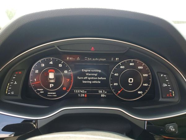 2017 AUDI Q7 quattro Premium Plus