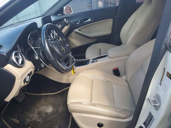 2017 MERCEDES-BENZ CLA
