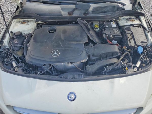 2017 MERCEDES-BENZ CLA