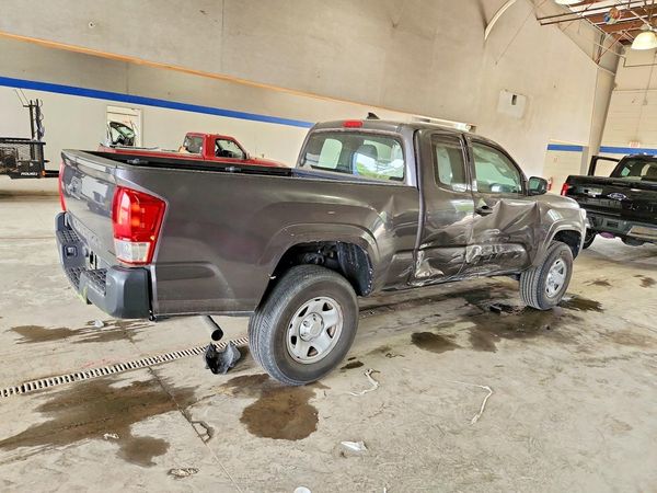 2016 TOYOTA TACOMA SR/SR5
