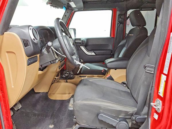 2016 JEEP WRANGLER Rubicon — DENT