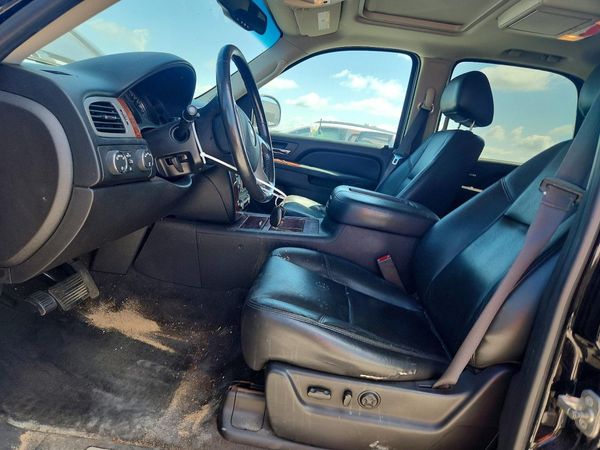 2013 CHEVROLET TAHOE LTZ
