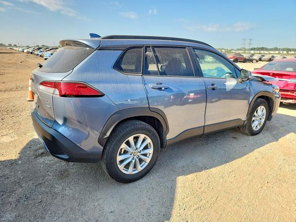 2024 TOYOTA COROLLA CROSS