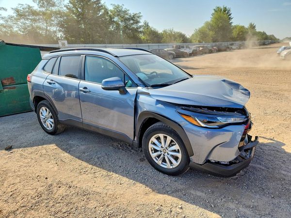 2024 TOYOTA COROLLA CROSS