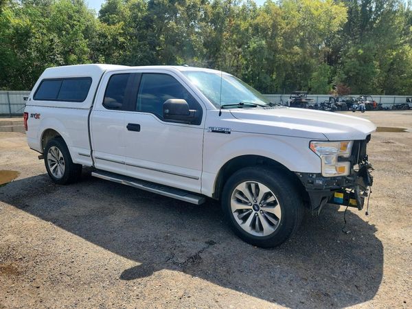 2017 FORD F150 SuperCab