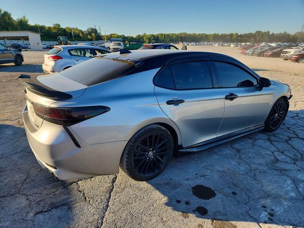 2022 TOYOTA CAMRY XSE