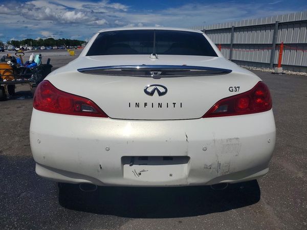 2012 INFINITI G37