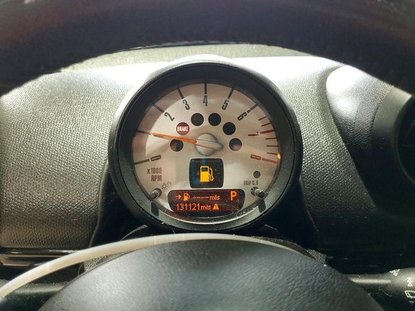 2014 MINI COOPER