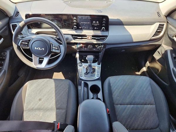 2025 KIA SELTOS LX