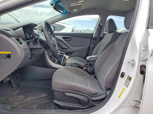 2015 HYUNDAI ELANTRA GLS(Middle) — DENT