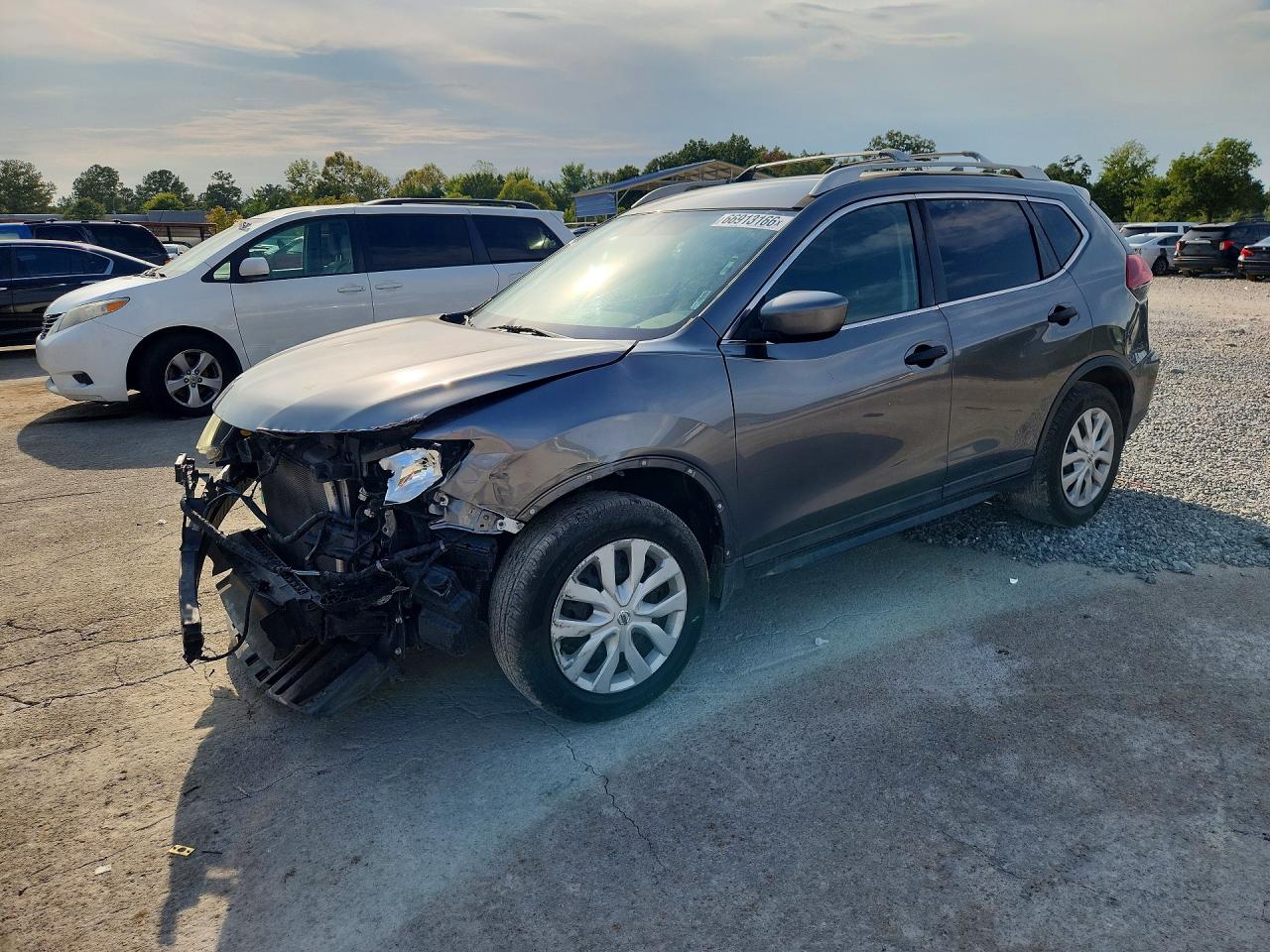 2018 NISSAN ROGUE — Front 3/4