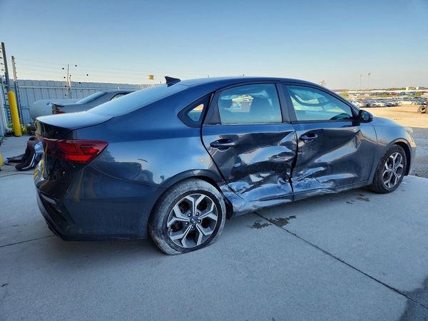 2021 KIA FORTE FE, LXS