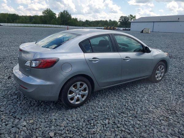 2013 MAZDA 3 Sport/GX