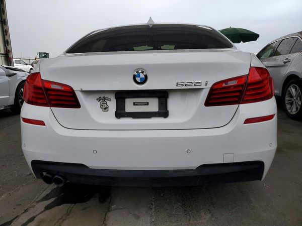 2016 BMW 528