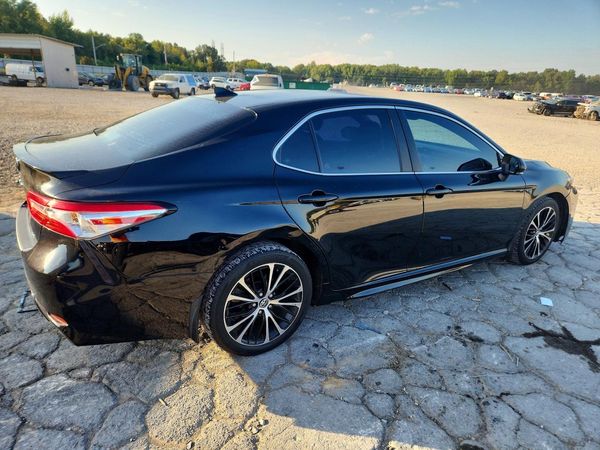 2020 TOYOTA CAMRY