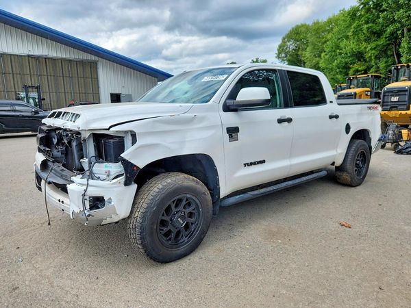 2018 TOYOTA TUNDRA — DSFA — Front 3/4
