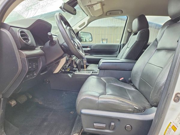 2018 TOYOTA TUNDRA — DENT