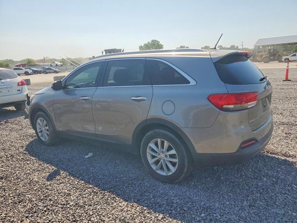 2017 KIA SORENTO L, LX