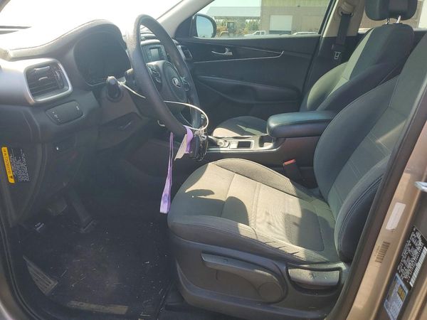2017 KIA SORENTO L, LX