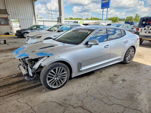 2018 KIA STINGER